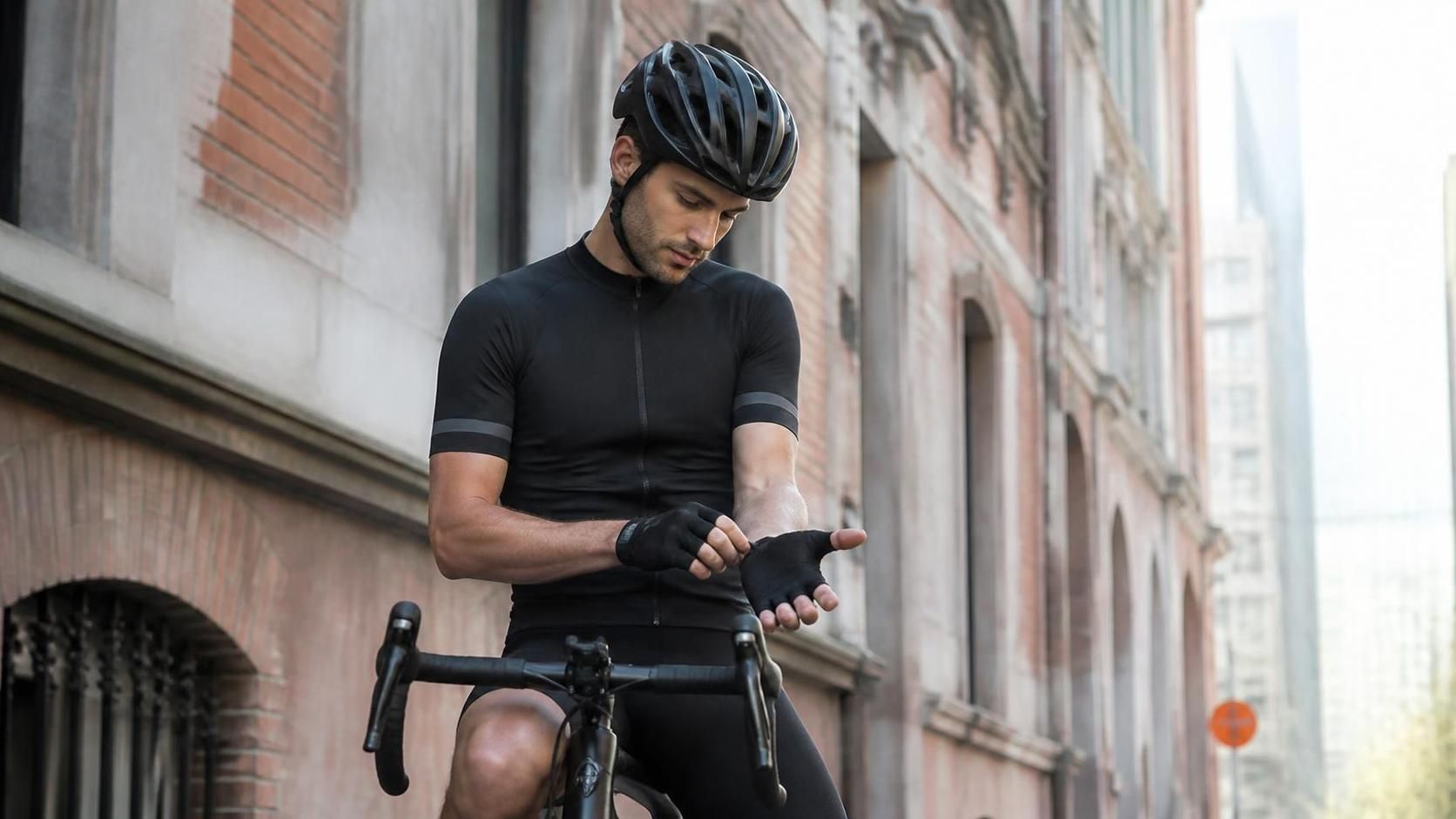 découvrez comment choisir les gants parfaits pour vos balades à vélo, alliant confort et sécurité pour une expérience agréable et protégée.